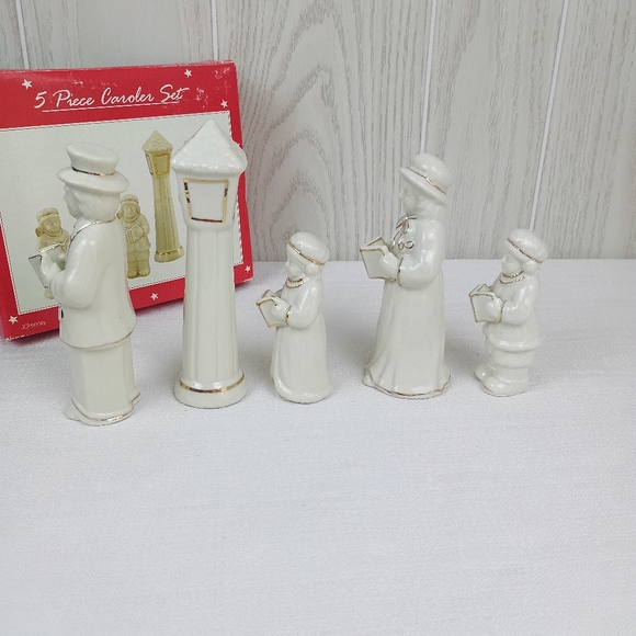 Vintage JCPenny 5 Piece Caroler Set Christmas Holiday w/ box Cream W/ Gold Trim - Picture 4 of 16